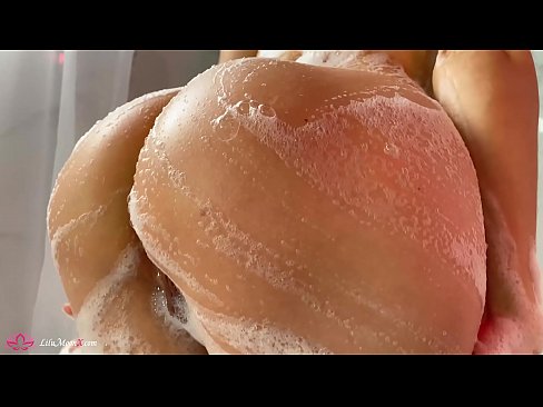 ❤️ Brunetta masturba la figa con il vibratore fino ad un intenso orgasmo sotto la doccia ️❌ Video di sesso al it.port-amurasso.ru ☑